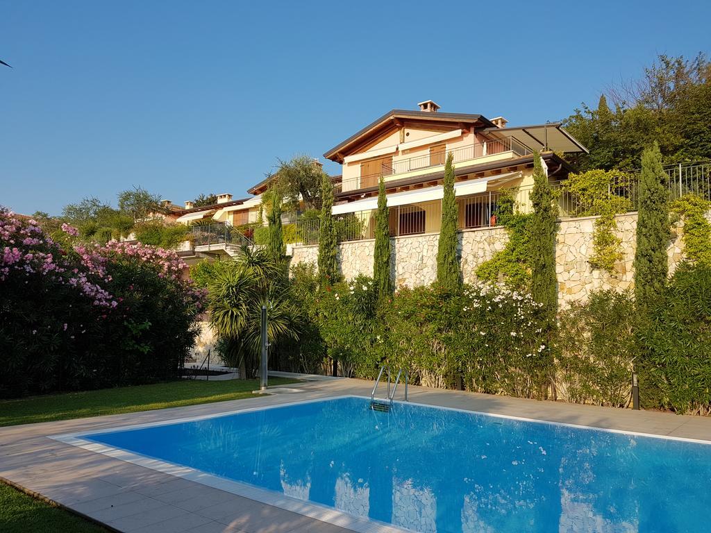 Il Paradiso Apartments Great View Gardasee Torri Del Benaco Exterior foto