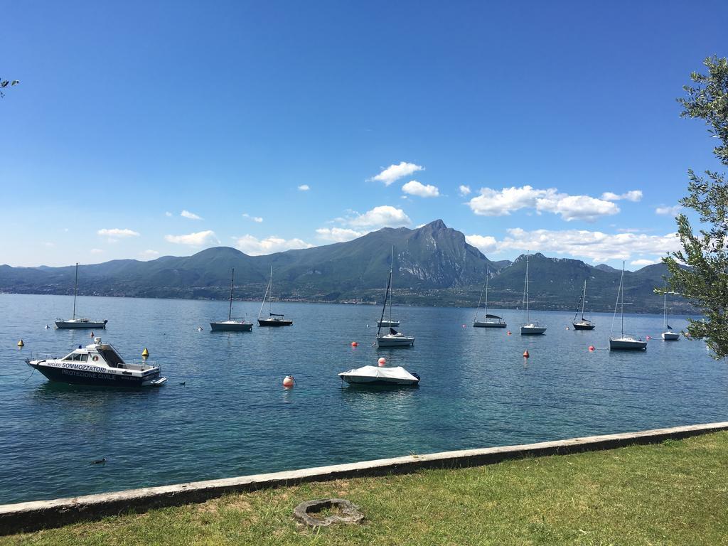 Il Paradiso Apartments Great View Gardasee Torri Del Benaco Exterior foto