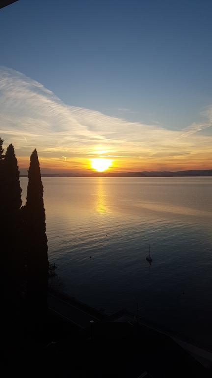 Il Paradiso Apartments Great View Gardasee Torri Del Benaco Exterior foto