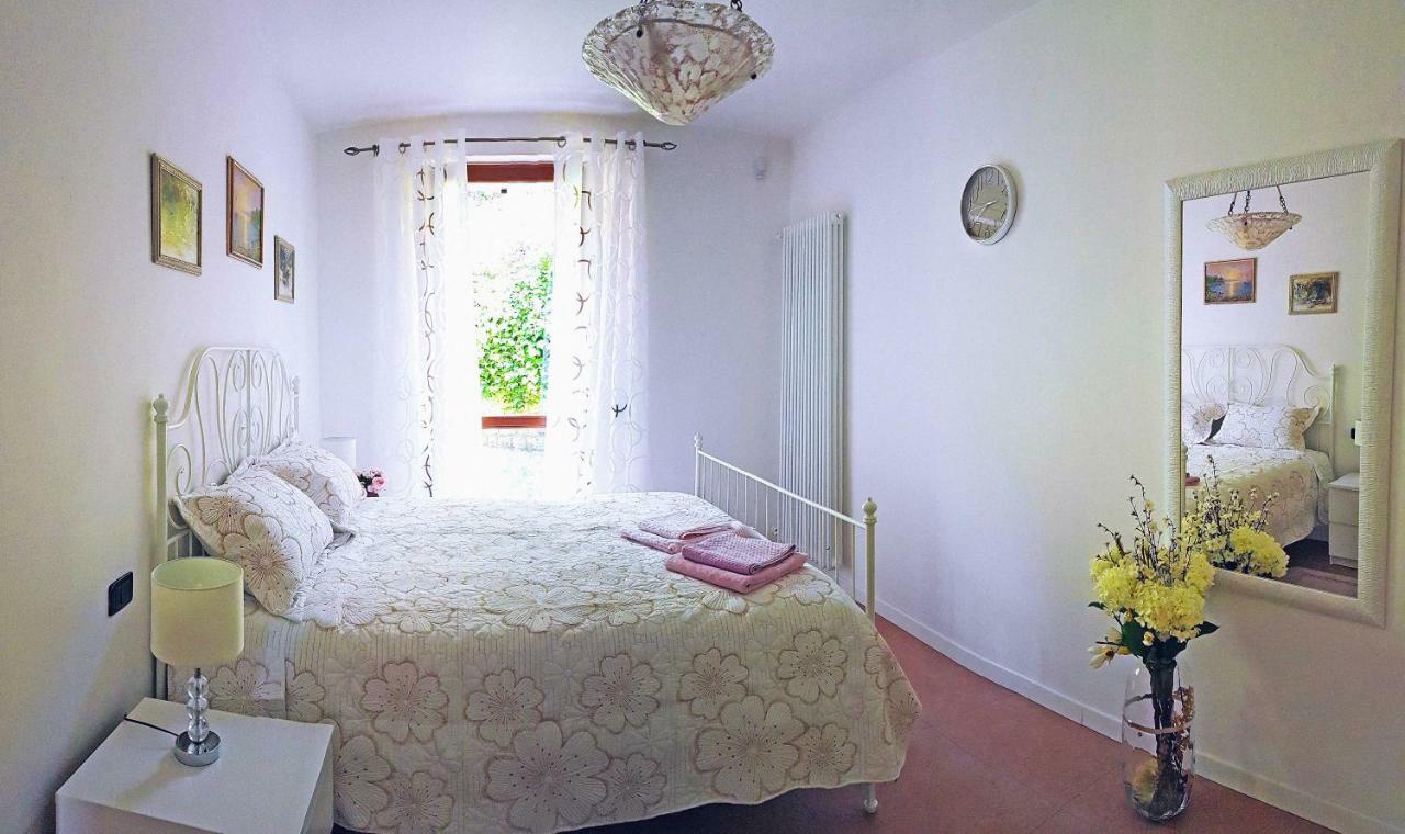 Il Paradiso Apartments Great View Gardasee Torri Del Benaco Exterior foto