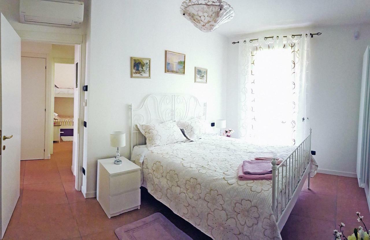 Il Paradiso Apartments Great View Gardasee Torri Del Benaco Exterior foto