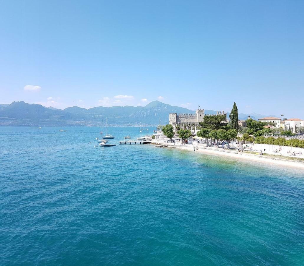 Il Paradiso Apartments Great View Gardasee Torri Del Benaco Exterior foto